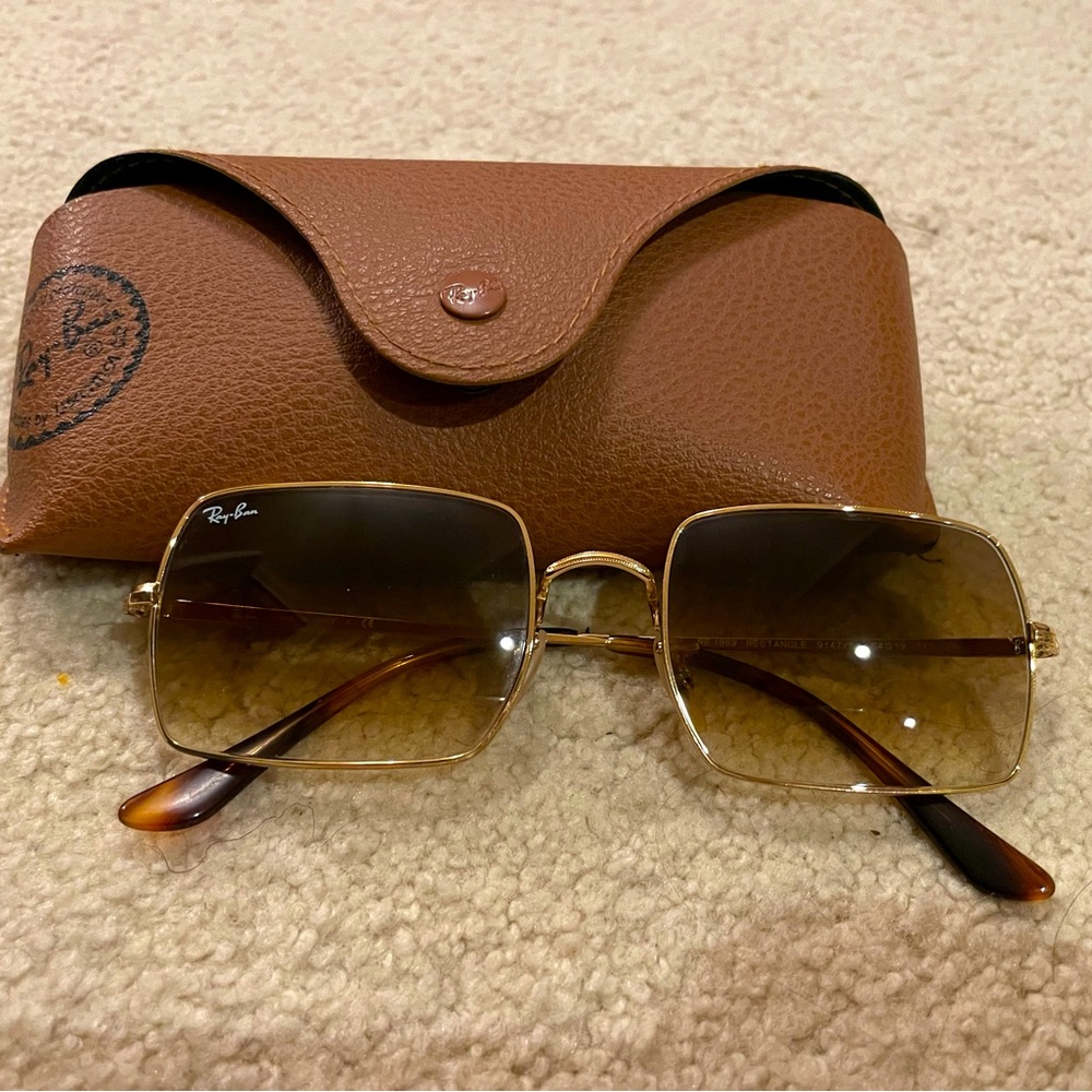 Rayban Rectangle 1969 gold frames with brown gradient lens